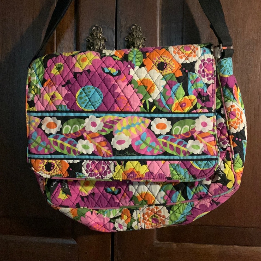 Like New! Vera Bradley Messenger Bag or Computer Bag